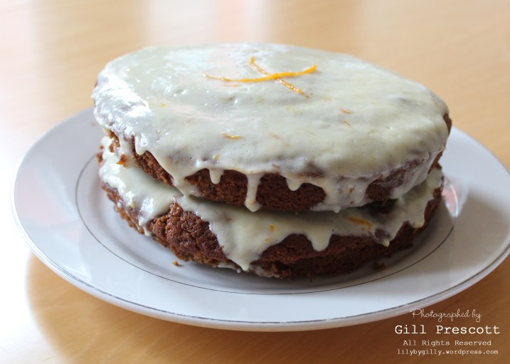 Red nose day carrot kiss cake