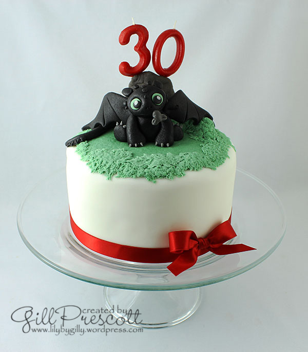 How-to-train-your-dragon-baby-toothless-cake